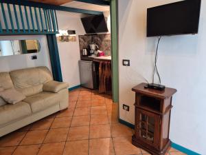 TV a/nebo společenská místnost v ubytování Mithra Hosting