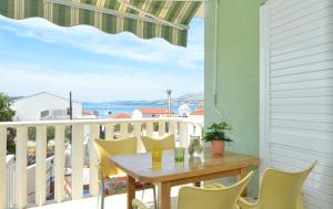 En balkon eller terrasse på Blue apartment, Okrug gornji - Trogir