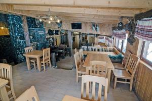 Restaurace v ubytování Готель Красія Резорт