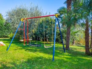 Herní místnost nebo prostor pro děti v ubytování Holiday Home Aničić by Interhome