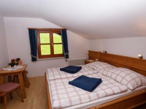 Posteľ alebo postele v izbe v ubytovaní Apartment Bischofsmütze by Interhome