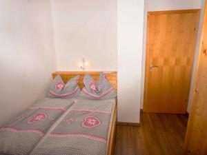 Postel nebo postele na pokoji v ubytování Holiday Home Auer-2 by Interhome