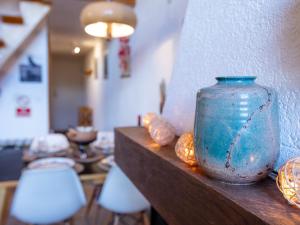 Area soggiorno di Apartment Les Arsets 308-15 by Interhome