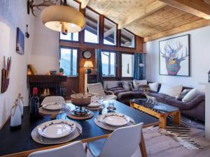 Area soggiorno di Apartment Les Arsets 308-15 by Interhome
