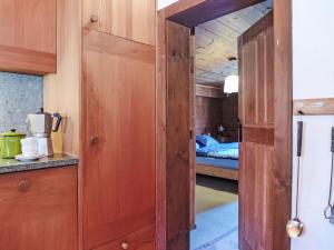 Postel nebo postele na pokoji v ubytování Apartment Zumoberhaus by Interhome