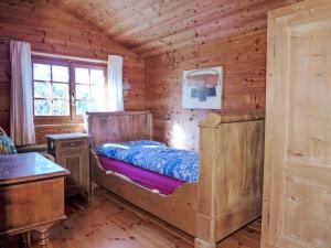 Postel nebo postele na pokoji v ubytování Apartment Zumoberhaus by Interhome