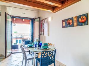 Posezení v ubytování Apartment Tortoreto Vista Mare 2 by Interhome