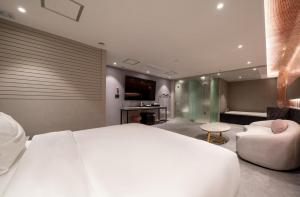 Μια τηλεόραση ή/και κέντρο ψυχαγωγίας στο Echae Hotel