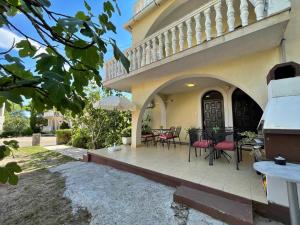 Balkon lub taras w obiekcie Apartments Brebric