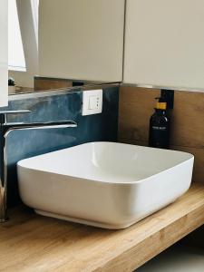 Gambar di galeri bagi Luxury Apartment Collection Sea Suite Jacuzzi di Passoscuro +30 gambar
