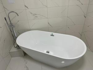 Vannituba majutusasutuses Hotel Sebastian u Hoffera