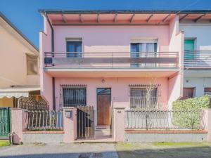 Budova, kde se prázdninový dům nachází