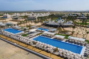 Πισίνα στο ή κοντά στο Hotel Riu Karamboa - Adults Only - All Inclusive
