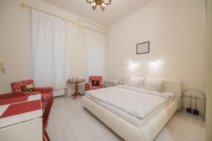 Spacious 3 bedroom, 3 ensuite bathroom elegant apartment near the Opera House 1066 Budapest, 12 Ó utca 1st floor kép - 2