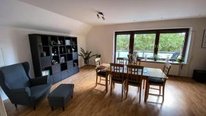 Posezení v ubytování Ferienwohnung im Leinebogen