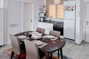 Kuchyň nebo kuchyňský kout v ubytování Thalassa Big Studio