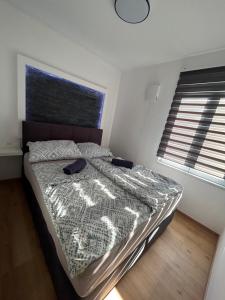 Postel nebo postele na pokoji v ubytování CASA BOX APARTMENT Free garage