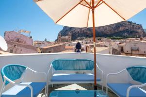 En generel udsigt til bjerge eller udsigt til bjerge taget fra lejligheden