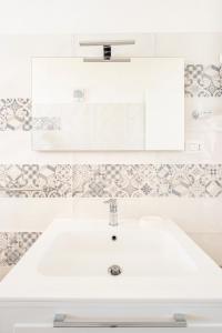 A bathroom at Appartamento Turistico L'ulivo
