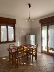 A kitchen or kitchenette at Casa Martello