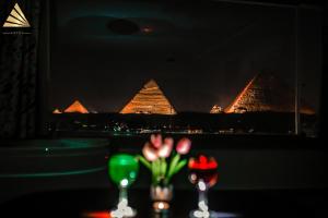 Fotografie z fotogalerie ubytování Pyramid Edge Hotel & Exclusive Pyramids View Rooftop v Káhiře