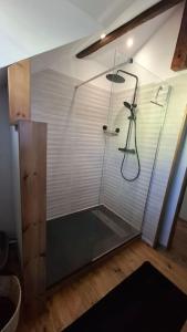 Koupelna v ubytování Maison créole Marguerite Rose + 34 fotografií