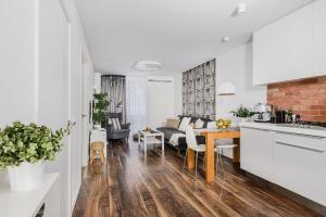 Kuchyň nebo kuchyňský kout v ubytování P&O City Center Apartments