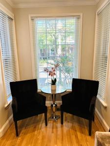 Afbeelding uit fotogalerij van Suites at V Street in Washington