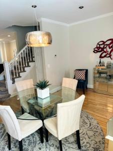 Afbeelding uit fotogalerij van Suites at V Street in Washington +14 foto's