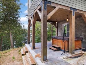 Zahrada ubytování La Chataigne - Wilderness waterfront escape