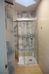Kúpeľňa v ubytovaní Apartamentos Playa De Cóbreces