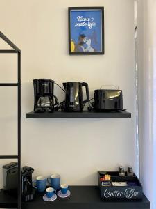 Set per la preparazione di tè e caffè presso La Casa di Partenope
