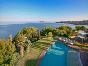 Ảnh trong thư viện ảnh của Villa in Ibiza with Cala Moli Beach Access ở Valdepeñas +32 ảnh