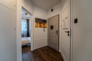 Fotografia z galérie ubytovania New Large Modern Apartment - City Center - 60m2 - Lift - Parking vo Vroclavi