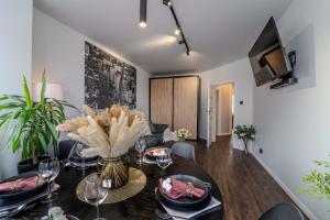 Fotografia z galérie ubytovania New Large Modern Apartment - City Center - 60m2 - Lift - Parking vo Vroclavi