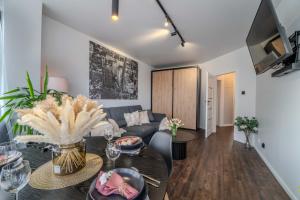 Fotografia z galérie ubytovania New Large Modern Apartment - City Center - 60m2 - Lift - Parking vo Vroclavi