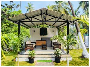 Giardino di Parisa beach resort Tarkarli Bhogwe