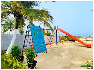 Area giochi per bambini di Parisa beach resort Tarkarli Bhogwe