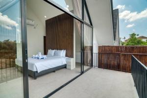 Μπαλκόνι ή βεράντα στο Six Stars Townhouse A2 Brand New 2 Bedroom in Canggu