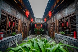 Gambar di galeri bagi Pingyao Grand Theater Guild Hall East Garden di Pingyao