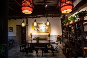 Gambar di galeri bagi Pingyao Grand Theater Guild Hall East Garden di Pingyao