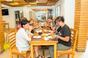 Majutusasutuse Hotel Elegant Kathmandu Inn külastajad