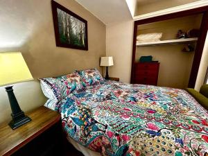 Ένα ή περισσότερα κρεβάτια σε δωμάτιο στο Blue Mountains Studio Retreat, Lyrebird Creek, pet friendly