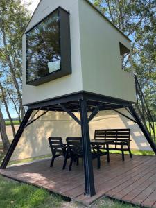 Edificio en el que se encuentra el tented camp