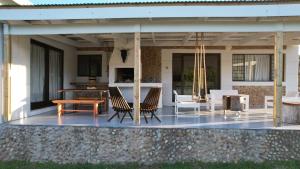 Χώρος καθιστικού στο Fungamukaba Sanctuary - Stone Cottage +66 φωτογραφίες