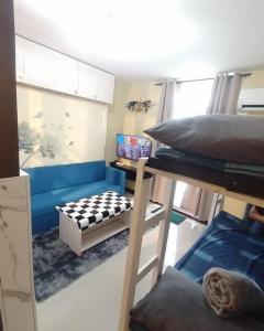 Postel nebo postele na pokoji v ubytování Meraki Space cozy studio unit near mactan airport with balcony