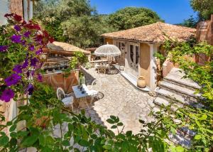 A garden outside Pavezzo Country Retreat