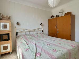 Ένα ή περισσότερα κρεβάτια σε δωμάτιο στο Appartement dans maison - Sorède AR000-S12