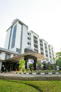 Tòa nhà nơi khách sạn tọa lạc