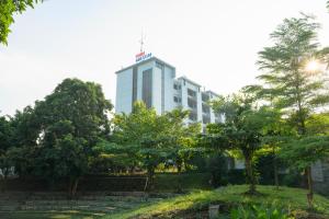 Vườn quanh MMUGM Hotel